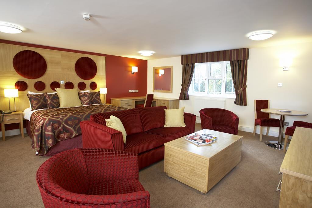 Best Western Plus Ullesthorpe Court Hotel & Golf Club 루터워스 외부 사진